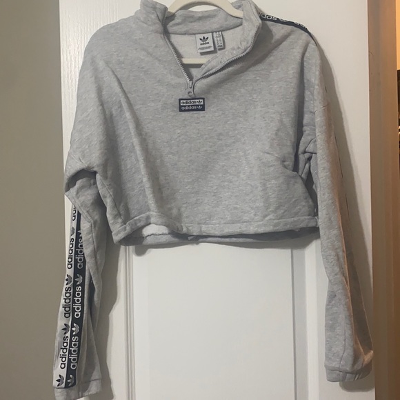 Adidas cropped sweatshirt - Picture 1 of 4